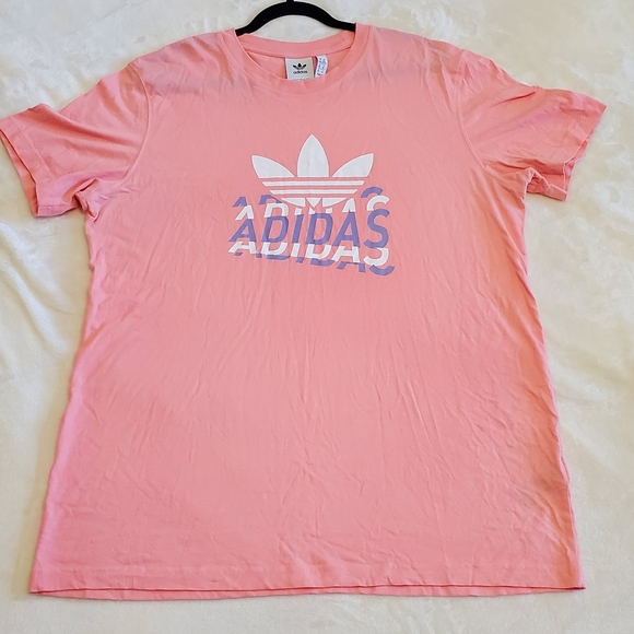 ✨️2/$20 Adidas Logo Tshirt - Picture 3 of 4